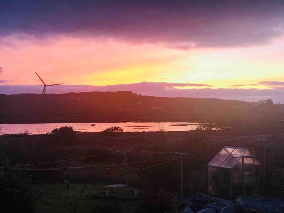 Appartamento Curlews Rest - Gateway To The Aran Islands Galway Esterno foto