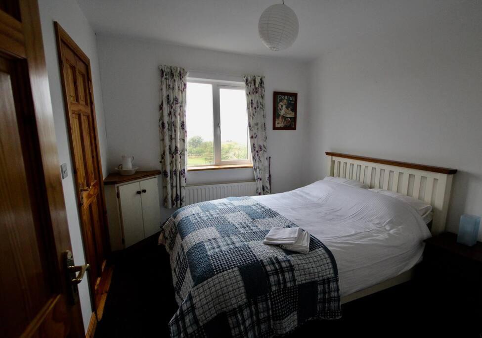 Appartamento Curlews Rest - Gateway To The Aran Islands Galway Esterno foto